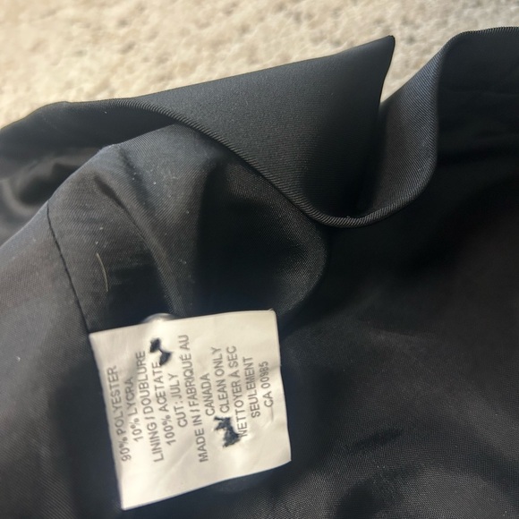 Holt Renfrew size 14 Black Double-Breasted Blazer EUC petty coat style buttons - Picture 14 of 15